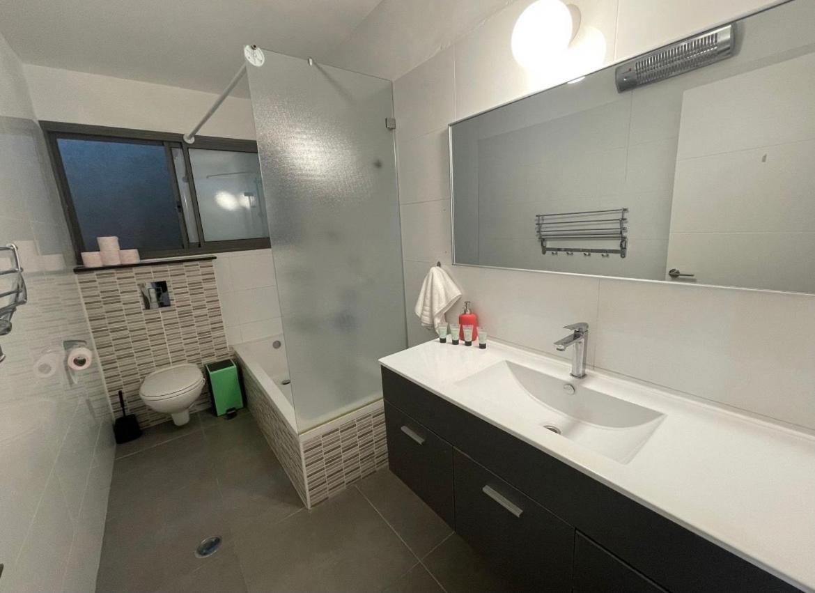 סוויטת עלית בריכה מחוממת Villa Poriyya Bagian luar foto